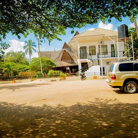 Flamingo Hotel Kinyerezi Dar es Salaam Exterior photo